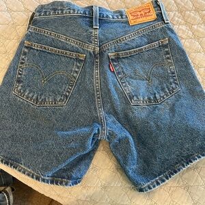 Levi’s size 26 denim shorts. Good condition